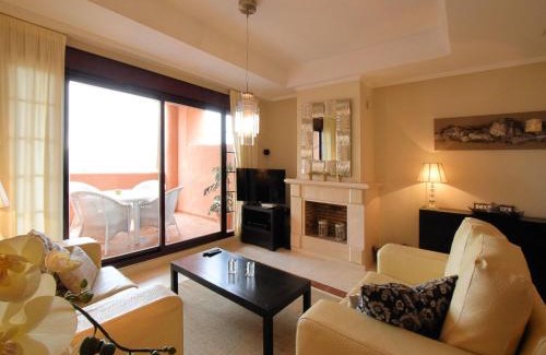 Ojen Apartment | Sunny Terrace Near Marbella