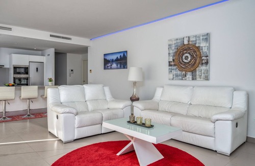 La Capellania Apartment | Sunny terrace with Jacuzzi by Costarentals- Ref 26