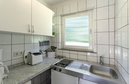 Heidkate House | Sunny terraced house close to the beautiful beach.