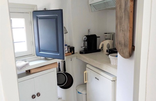 Finikia House | Sunny Winehouse. Stylish studio with big terrace and stunning sea - sunset views