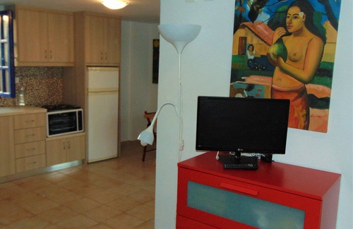 Agios Georgios Apartment | Sunny with sea view apartment
