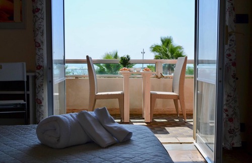 Magazzeno Hotel | Sunrise Accessible Resort