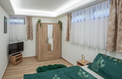 Rakoshegy Apartment | Sunrise Airport Inn - Free Parking
