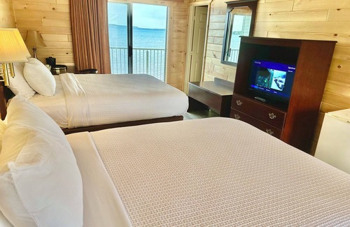 Mackinaw City Hotel | Sunrise Beach Motel