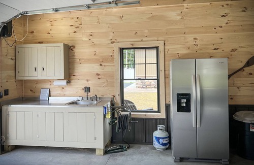 Sylvan Beach Cabin | Sunrise Cottage-A blissful beach getaway!