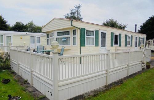 Skegness Apartment | Sunrise Cottage central heated Southview Parkdean SKEGNESS Lincolnshire