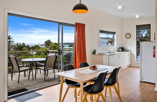 Dover Apartment | Sunrise Cottage- Dover Tasmania
