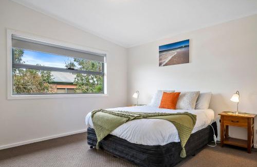 Dover Apartment | Sunrise Cottage- Dover Tasmania