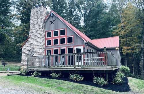 New Plymouth Cabin | Sunrise Forest, a peaceful retreat in the Hocking Hills region, sleeps 9