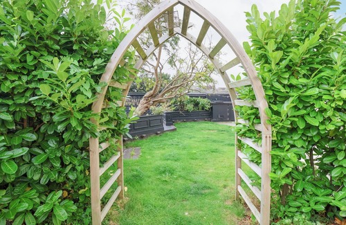 Lowestoft Cottage | Sunrise House