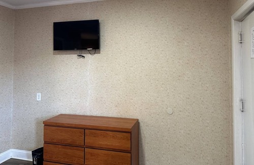West Babylon Hotel | Sunrise Inn Motel