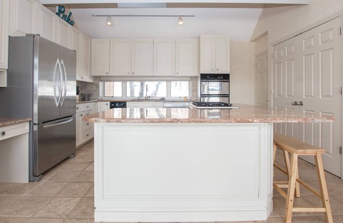Canandaigua Cottage | Sunrise Lake House - Stunning Canandaigua Lake Views!