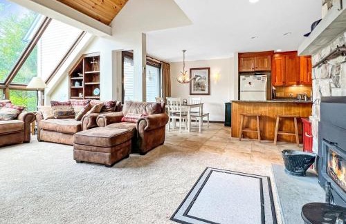 Central Vermont- Killington House | Sunrise Northstar B1 - Bear View Brought to you by GetAway Vacations
