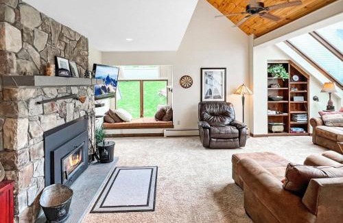 Central Vermont- Killington House | Sunrise Northstar B1 - Bear View Brought to you by GetAway Vacations