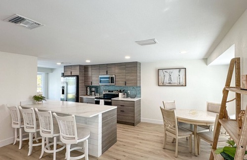 Port Charlotte - Charlotte Harbor House | Sunrise Park Jewel in Port Charlotte with free pool heat