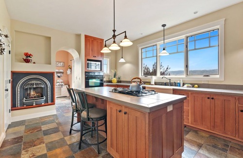 Fort Collins House | Sunrise Ranch! Amazing Mountain Views!