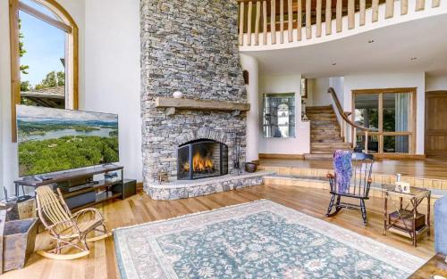 Hayesville House | Sunrise to Sunset