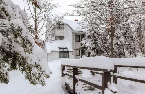 Central Vermont- Killington Apartment | Sunrise - W Glade J-1 Brought to you by GetAway Vacations
