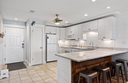 Santa Rosa Beach Condo | Sunseekers 4 - Gulf Front, Blue Mountain Beach, 30A, Beautiful Views!