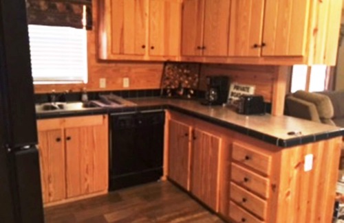 Negreet Cabin | Sunset 3*Lakeview*Boat Ramp*Boat Stall*Blacktop Roads*CHECK US OUT*