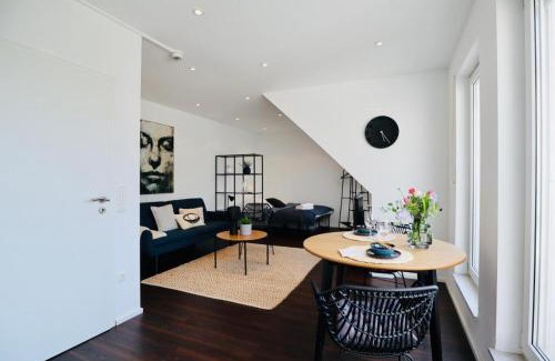 Altenessen-Sud Apartment | SUNSET Apartment, FREE Parking & Balcony in Essen