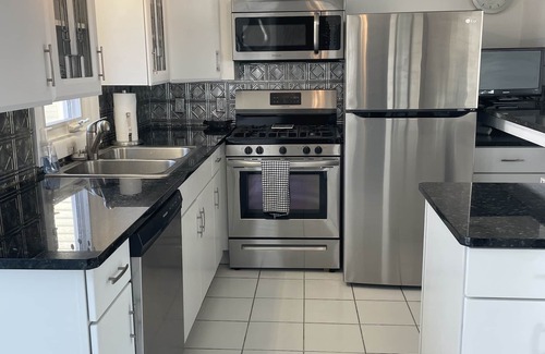 North Beach Haven House | Sunset Cove: Bayview, fantastic location, close to everything