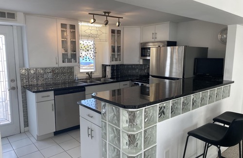North Beach Haven House | Sunset Cove: Bayview, fantastic location, close to everything