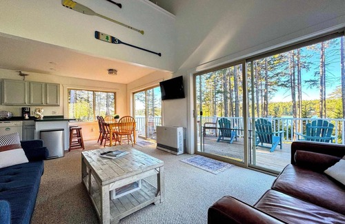 Corea House | Sunset Cove Cottage, private granite beach, fire pit