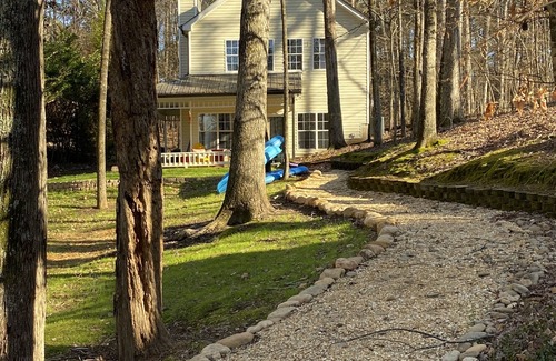 Lake Oconee House | Sunset Cove Too. Private lakeside cottage on Lake Oconee