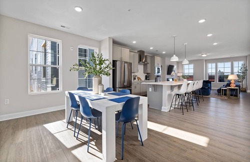Wake Forest Condo | Sunset Grove - 2 Full Luxury Condos + Roof Deck