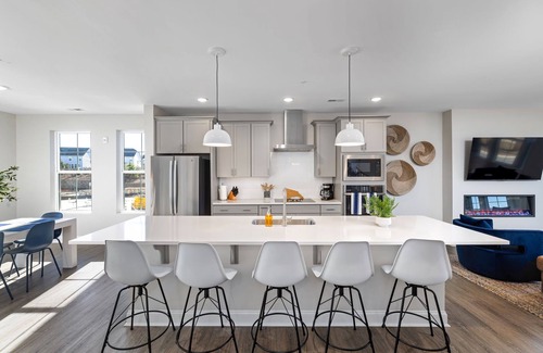 Wake Forest Condo | Sunset Grove - 2 Full Luxury Condos + Roof Deck
