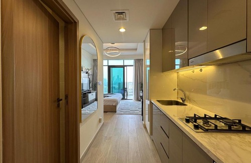 Jadaf Apartment | Sunset Haven Chic Creek Studio