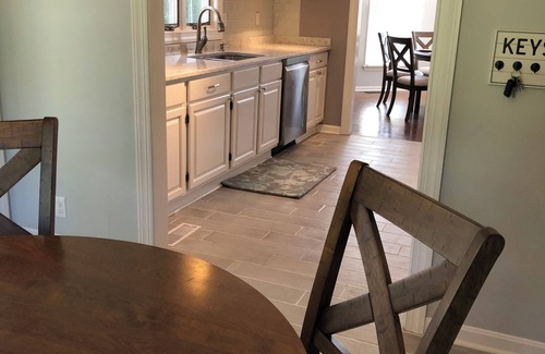 Chincoteague House | Sunset in Sunnywood: A peaceful retreat with a PRIVATE POOL!