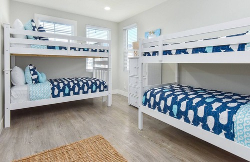 Sunset Beach House | Sunset Island 3 Level Home on the Water sleeps 10