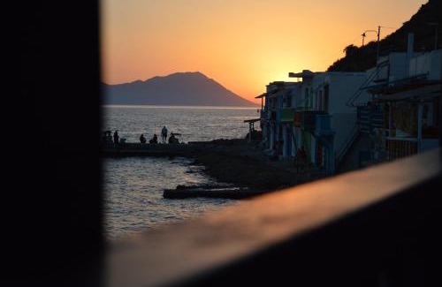 Tripiti House | Sunset Klima Boathouse