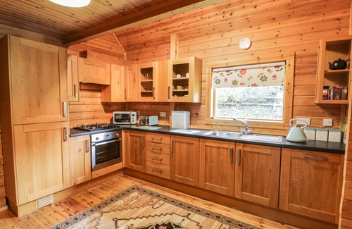 Llanbedr Cottage | SUNSET LODGE 6, family friendly, with open fire in Llanbedr