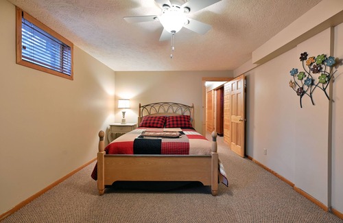Northwoods Beach House | Sunset Pines- beautiful home with Northwesterly views of Grindstone Lake!