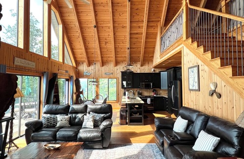 Six Mile House | Sunset Point on Lake Keowee