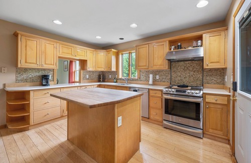 Warrensburg House | Sunset Retreat - Lake George 5 acre with AC, Firepit, Game Room and Grill