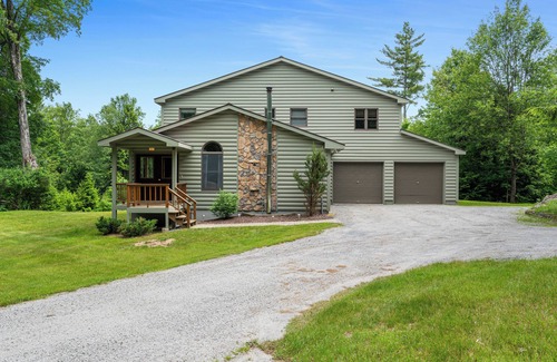 Warrensburg House | Sunset Retreat - Lake George 5 acre with AC, Firepit, Game Room and Grill