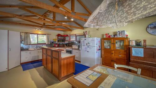 Lake Wangary House | Sunset Ridge Has Direct Access To A Private Beach and Small Jetty