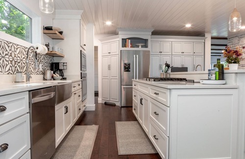 Asheville House | Sunset Sanctuary | Stunning Views Only Minutes from Downtown Asheville
