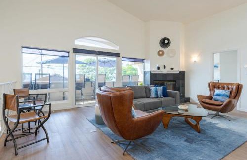 Sunset Cliffs House | Sunset Serenity On The Cliffs - Balcony- Oceanview