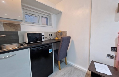 Wednesbury Apartment | Sunset View Retreat in Wednesbury