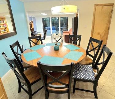 Central Naples House | Sunset Villa Pool & Spa Near The Beach