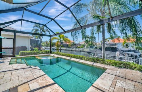 River Pointe House | Sunset Waterfront Paradise