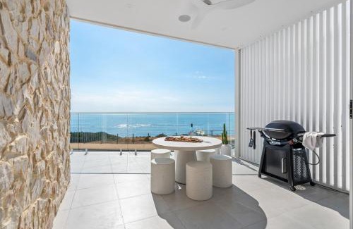 Aldinga Beach House | Sunsets Aldinga Beach, 4 king rooms, rooftop, incredible views