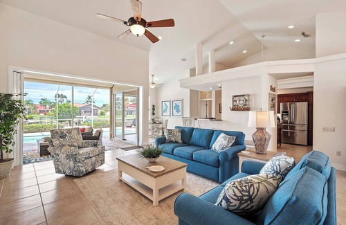 Pelican House | Sunsets in Paradise - Amazing Waterfront Vacation Villa