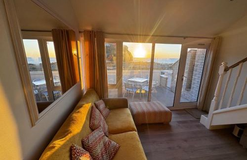 Porthtowan Apartment | Sunsets In Porthtowan, Beachfront apartment