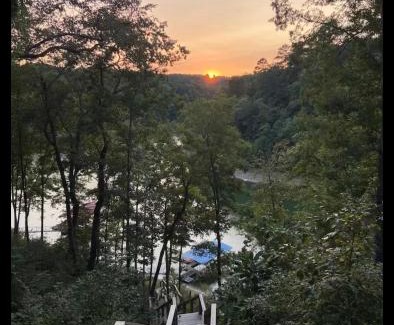 Crane Hill House | Sunsets on Smith